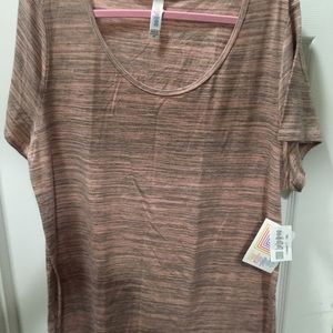 Lularoe Classic 3xl Light peach w/fine blk lines